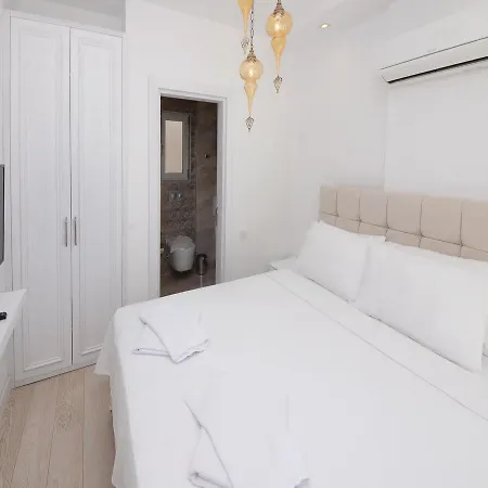 Kiziltas * Kalkan